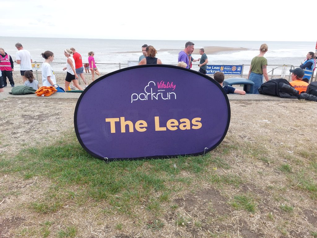 the leas parkrun sign
